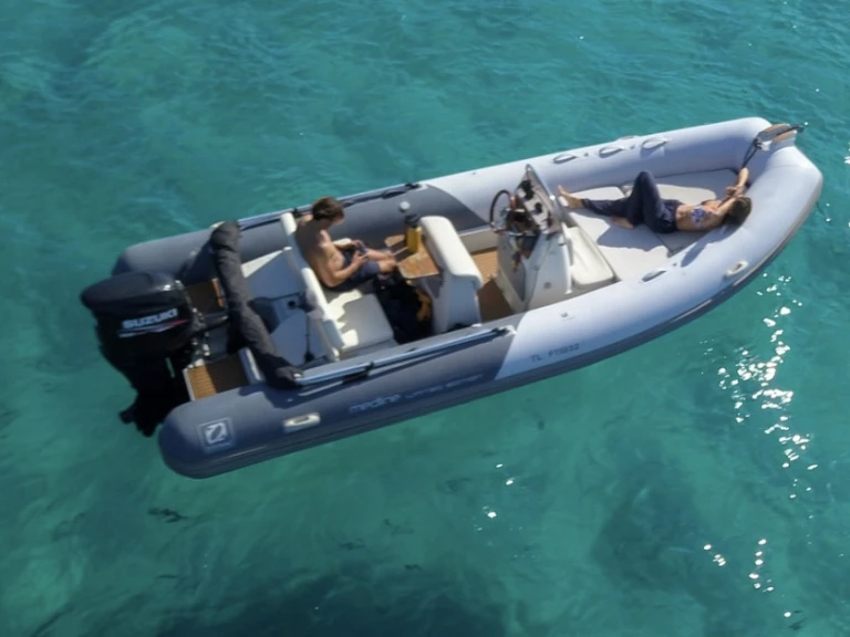 Zodiac Medline 580 Limited Edition da affittare a  Hyères