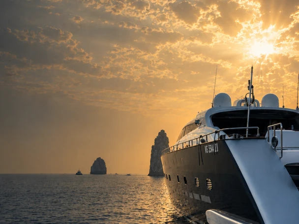 Noleggio Yacht di lusso con o senza skipper Tecnomar a Poltu Quatu