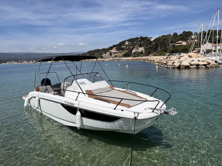 Noleggio barche La Madrague economico Flyer 8 SUNdeck