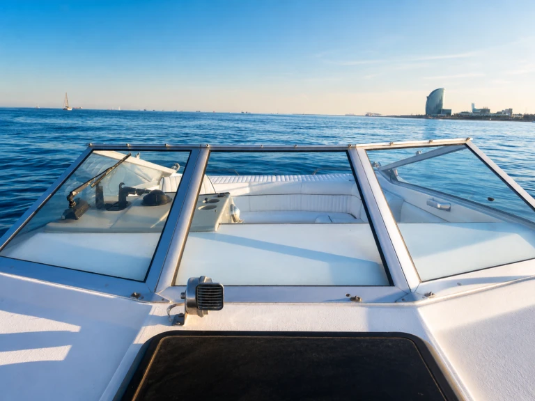 Noleggio Barca a motore Sunseeker con patente nautica