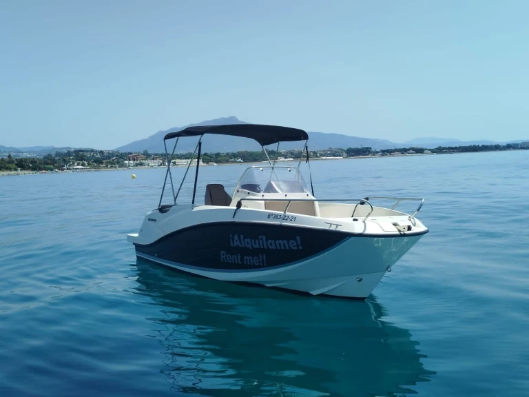 Noleggio Barca a motore Quicksilver con patente nautica