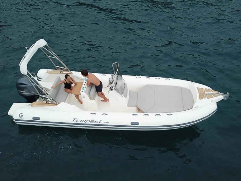 Noleggio barche Le Lavandou economico Tempest 700 Open