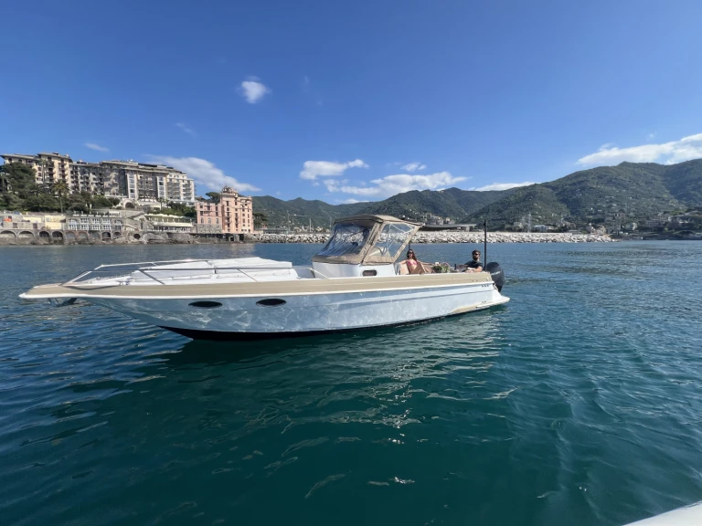 Noleggiare una SCAND  Scand 9200 a Rapallo
