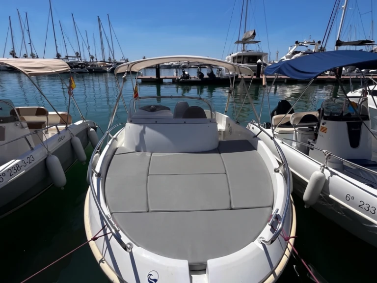 Noleggio a Sitges – Zodiac Medline 2  su SamBoat