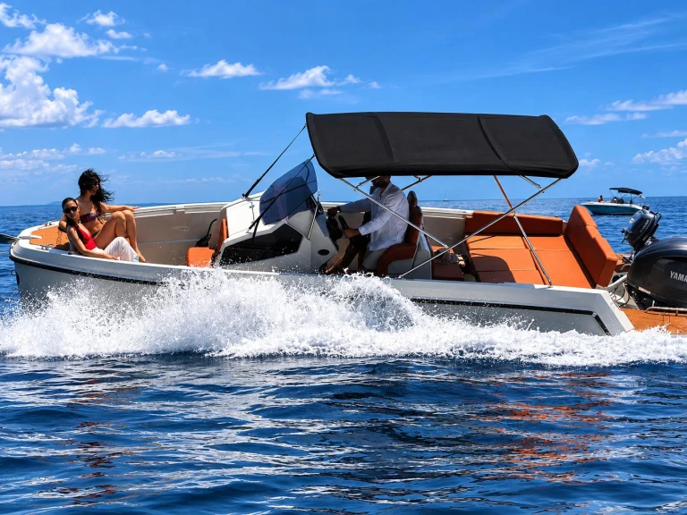 Noleggio barche Protagon Space 25 a Zante su Samboat