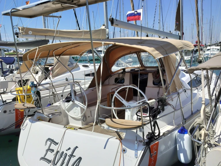 Elan Impression 40 da affittare a  Isola