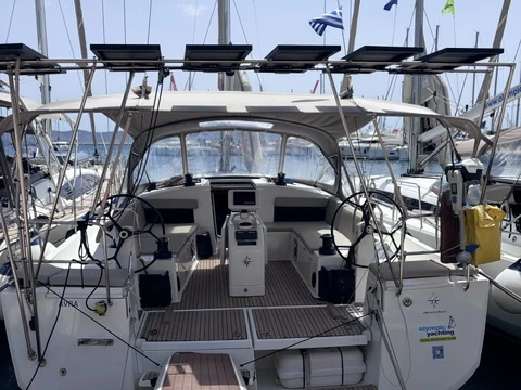 Jeanneau Sun Odyssey 490 da affittare a  Lávrio
