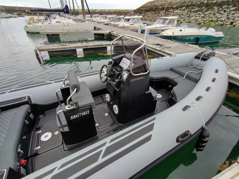 Noleggiare una  3D TENDER - DREAM 6.55 a Saint-Quay-Portrieux