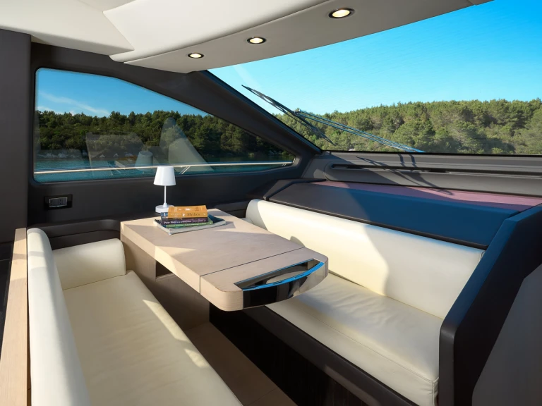 Noleggio Yacht di lusso con o senza skipper Azimut a Trogir
