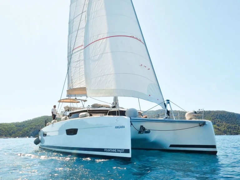 Noleggiare una Fountaine Pajot Tanna 47 a Marmaris