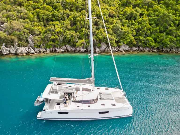 Noleggio Catamarano Fountaine Pajot con patente nautica