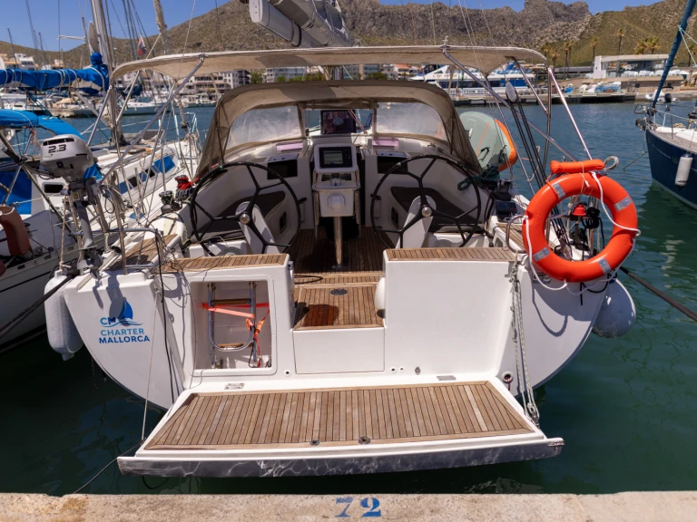 Barca a vela a noleggio a Port de Pollença al miglior prezzo