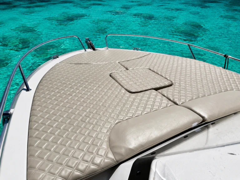 Noleggio barche Mandelieu-la-Napoule economico Pacific Craft 730 SC