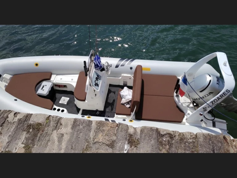 Noleggio Gommone a Concarneau – Zodiac Medline