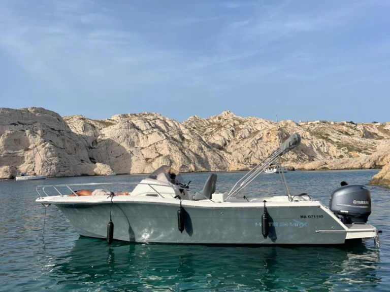 Noleggio Barca a motore a Marsiglia – White Shark 240 sc