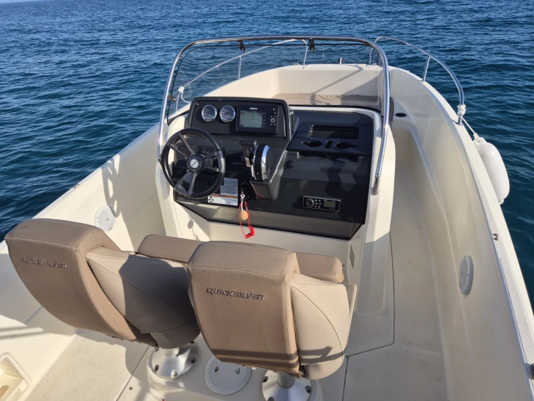 Quicksilver Activ 605 Open da affittare a  Spalato