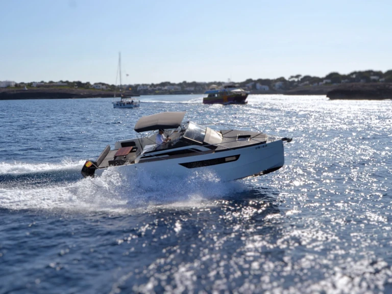 Noleggio a Cala d'Or – Nuva M9 CABIN su SamBoat