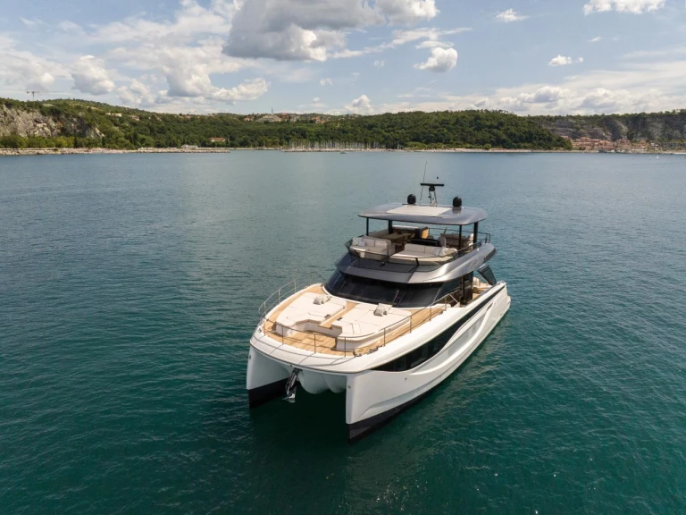 Noleggio Barca a motore a Bacoli – Prestige Prestige M7