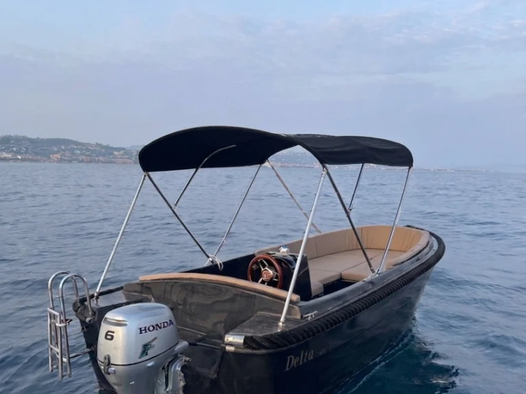 Noleggio Barca a motore a Mandelieu-la-Napoule – SZKUTNICZY ZAKLAD Delta Kruger 480