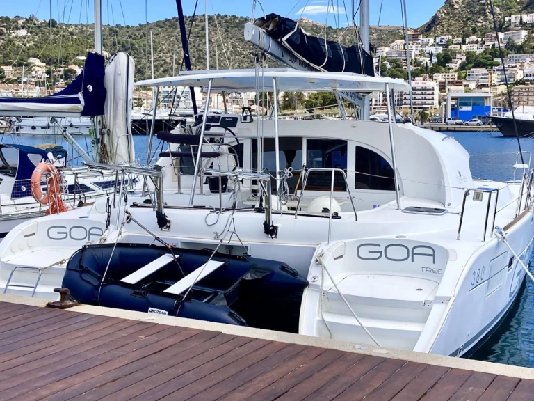 Noleggio Catamarano Lagoon con patente nautica