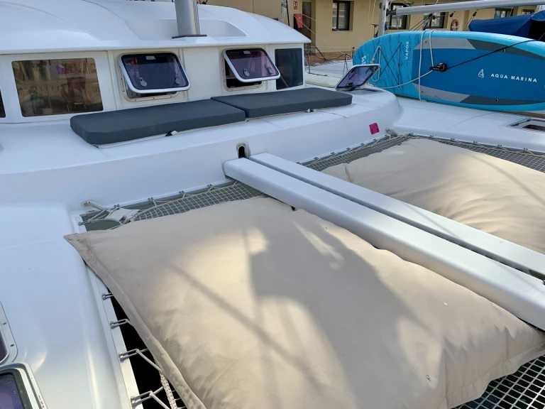 Catamarano a noleggio a Port-de-Bouc al miglior prezzo