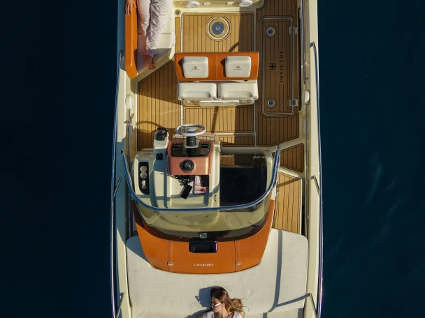 Noleggiare una Invictus  Invictus 240 CX a Mandelieu-la-Napoule