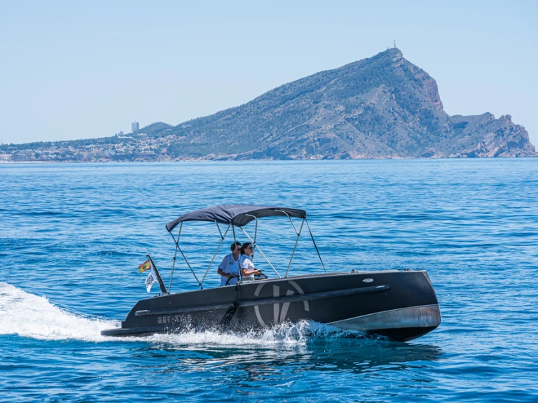 Noleggio barche Spagna economico TENDER SPORT 777