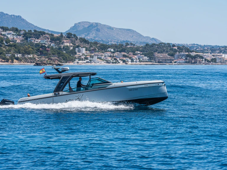 Italboats saxdor 320GTO da affittare a  Altea