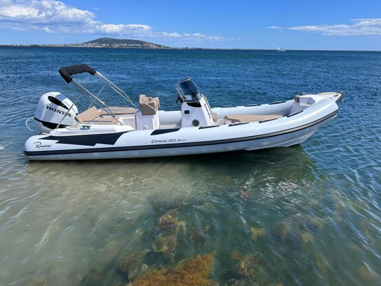 Noleggio barche Sète economico Cayman 23 Sport