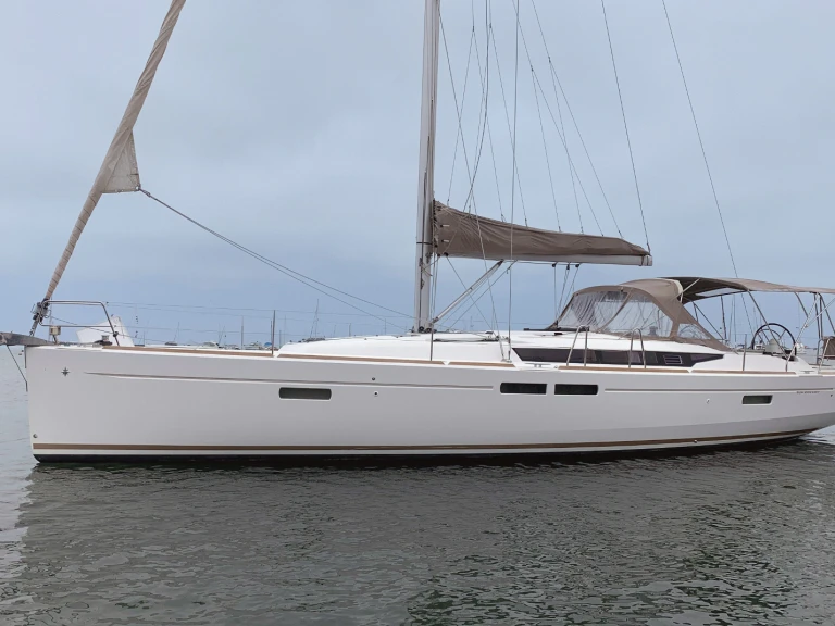 Noleggio barche Valletta economico Sun Odyssey 469