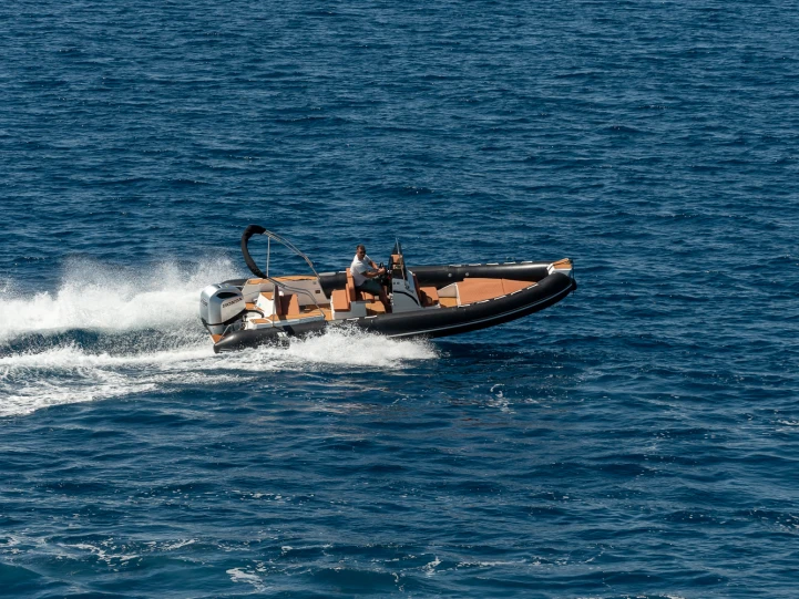 Gommone a noleggio a Trogir al miglior prezzo