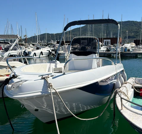 Noleggiare una Trimarchi Trimarchi 57 S day a La Spezia
