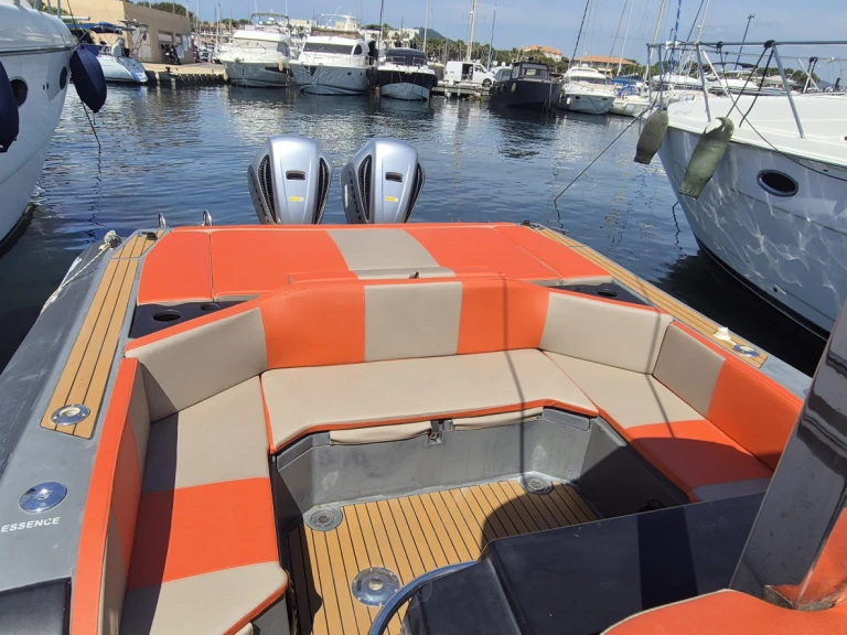 Gommone a noleggio a Hyères al miglior prezzo