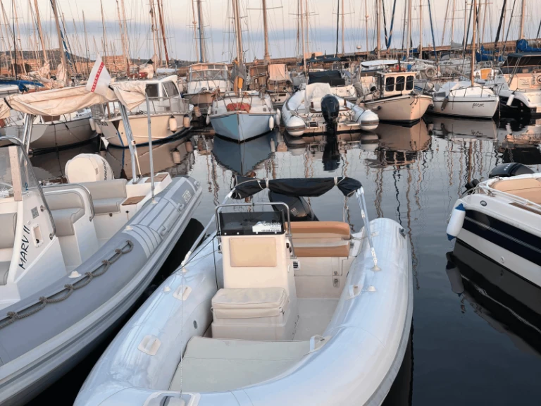 Noleggio Gommone a Cagliari – Bsc Classic 