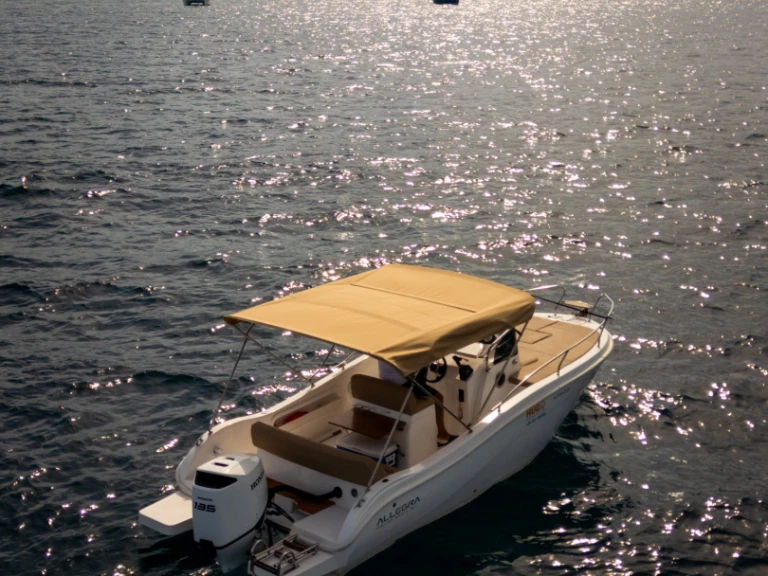 Noleggio a Giardini-Naxos – Allegra Boats 21 Sun su SamBoat