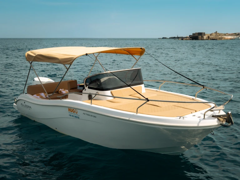 Noleggiare una Allegra Boats 21 Sun a Giardini-Naxos