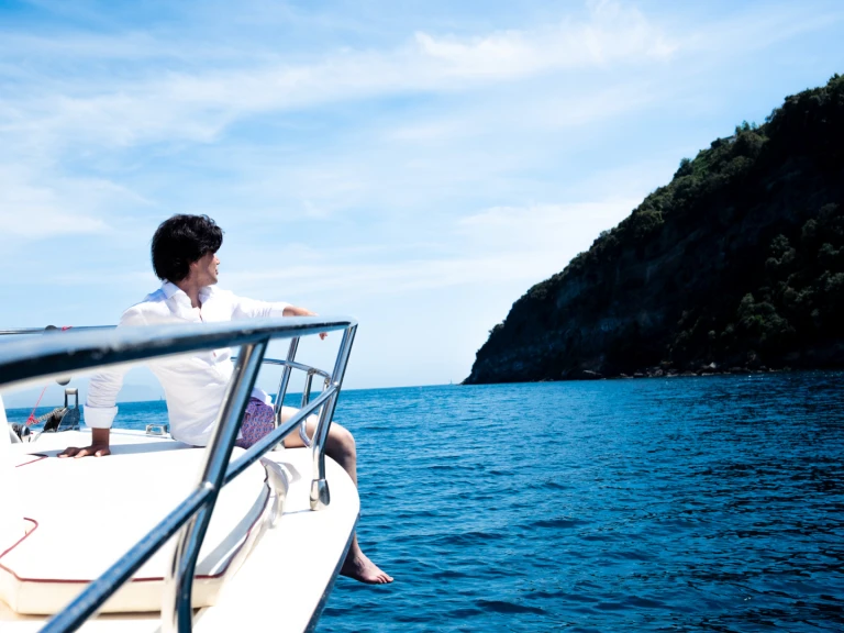 Noleggio a Napoli – Cantieri tirrenia Viveur 28 cabin su SamBoat