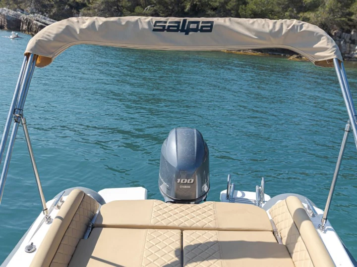 Noleggio barche Mandelieu-la-Napoule economico Salpa Soleil 18
