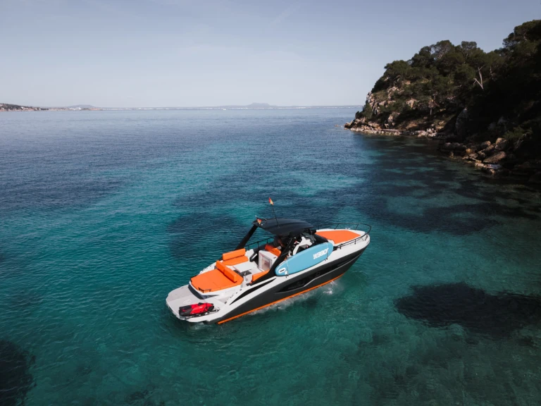 Barca a motore a noleggio a Palma de Maiorca al miglior prezzo
