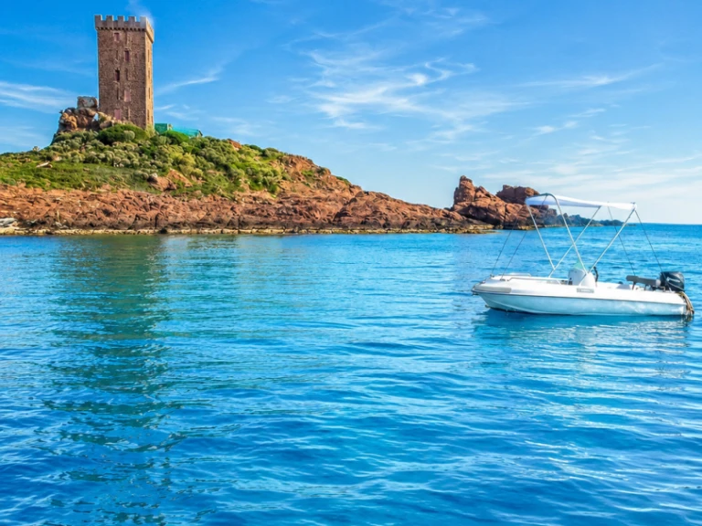 Noleggio barche Jeanneau Cap Camarat 515 a Saint-Raphaël su Samboat