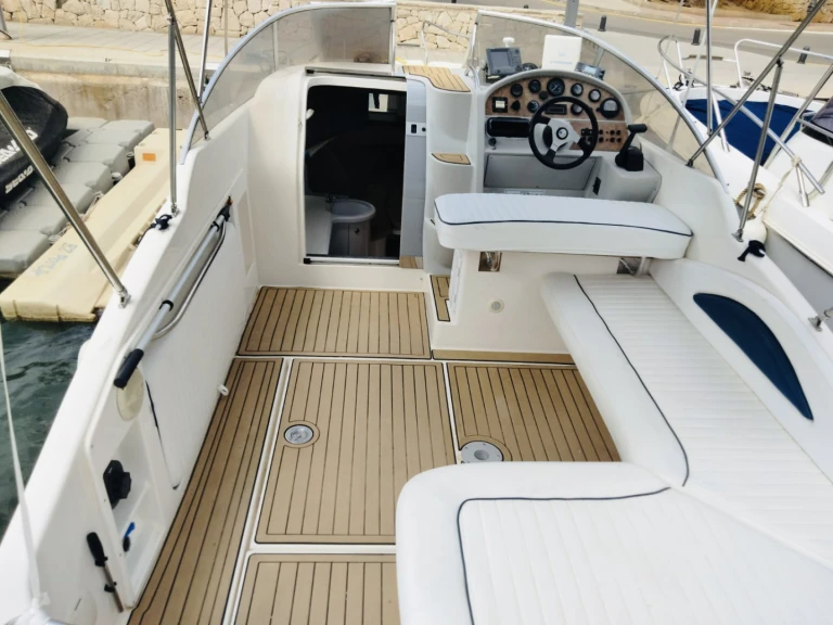 Noleggio barche Rio Rio 700 Cruiser a Cala d'Or su Samboat
