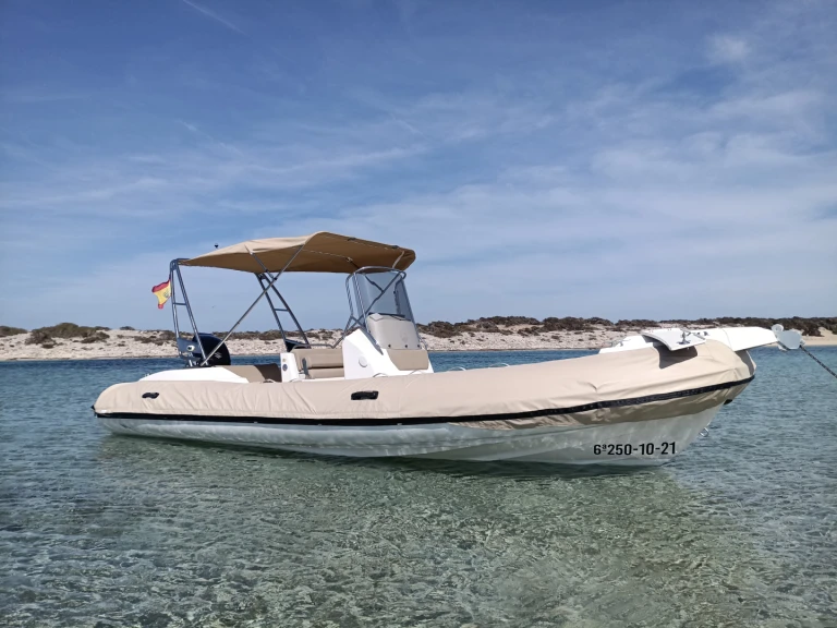 Noleggio Gommone con o senza skipper Capelli a Marina Formentera