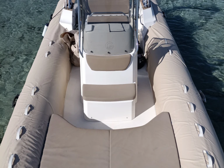 Noleggio Gommone Capelli con patente nautica
