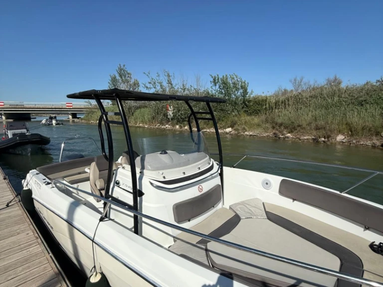 Noleggio Barca a motore con o senza skipper Jeanneau a Carnon-Plage