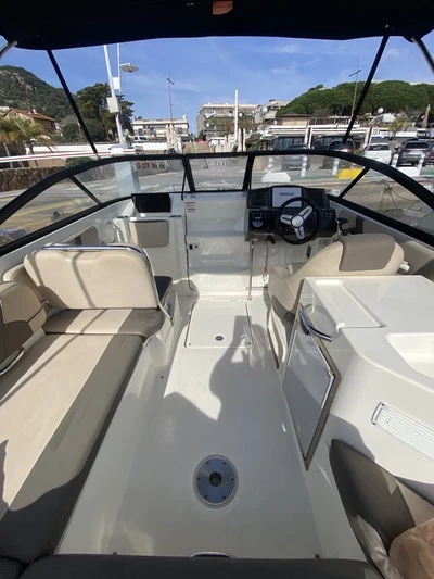 Noleggio a Marsiglia – Bayliner VR6 su SamBoat