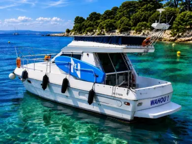 Noleggio Barca a motore a Cannes – Ferretti 34