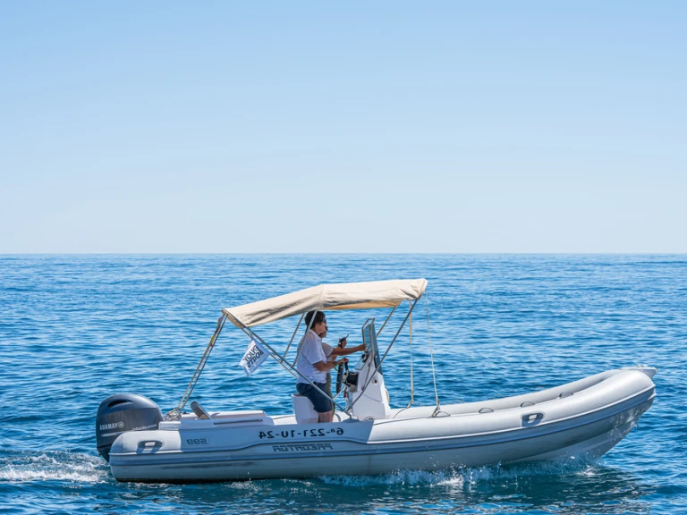 Gommone a noleggio a Altea al miglior prezzo
