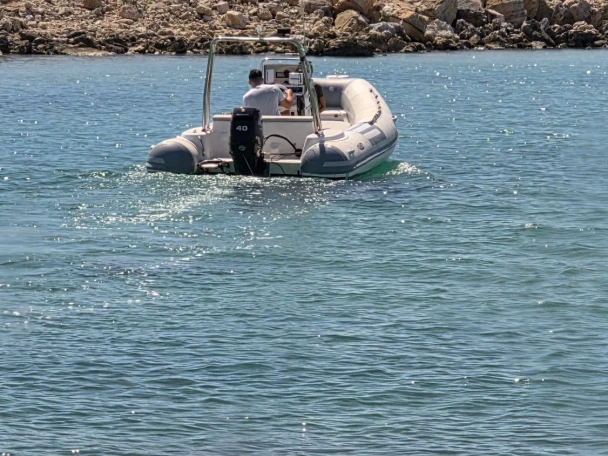 Noleggiare una Italboats Predator 540 a Torre Vado