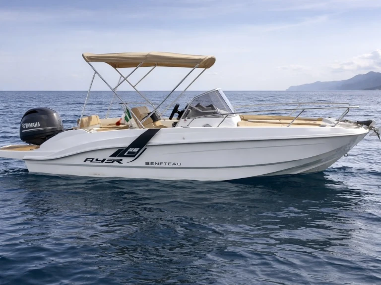 Noleggiare una Bénéteau Flyer 5 SUNdeck a Palermo
