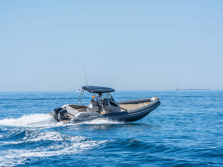 Italboats Stingher 28GT Lux da affittare a  Altea